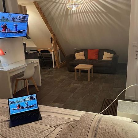Charmant Studio Tout Confort Cesson Sevigne . Ngoại thất bức ảnh